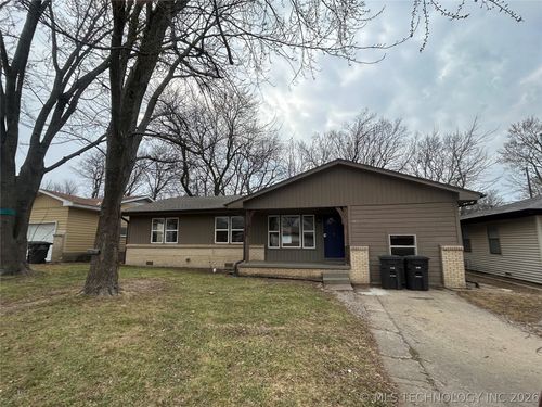 543 Wilshire Ave, Bartlesville, OK, 74006-8425 | Card Image