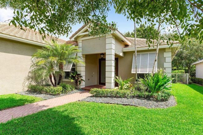 8940 New Hope Ct, House other with 5 bedrooms, 3 bathrooms and null parking in Royal Palm Beach FL | Image 4