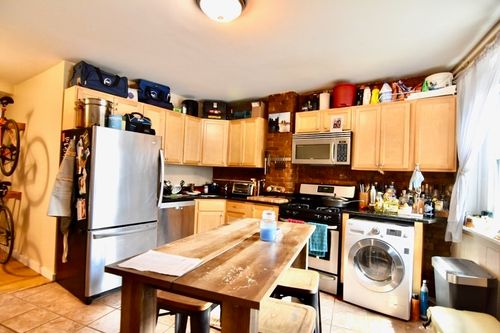 apt-1-17 Savin Hill Ave, Boston, MA, 02125-4091 | Card Image