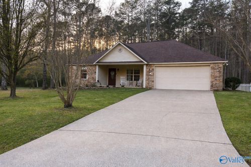 119 Bowman Dr, Leesburg, AL, 35983-3748 | Card Image