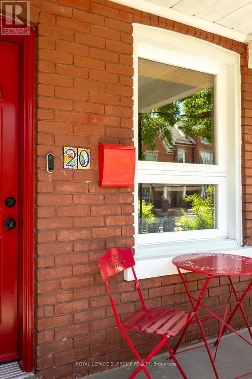 20 Fisher St, Toronto, ON, M6K1V8 | Card Image