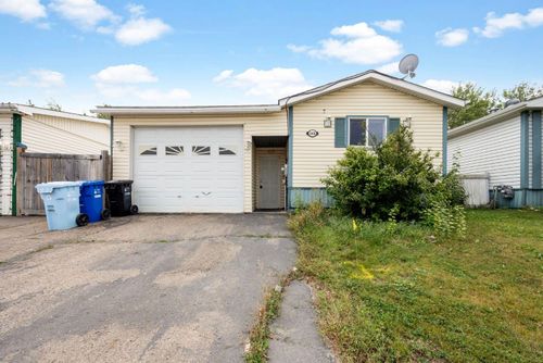 148 Harpe Way, Fort Mcmurray, AB, T9K2K6 | Card Image