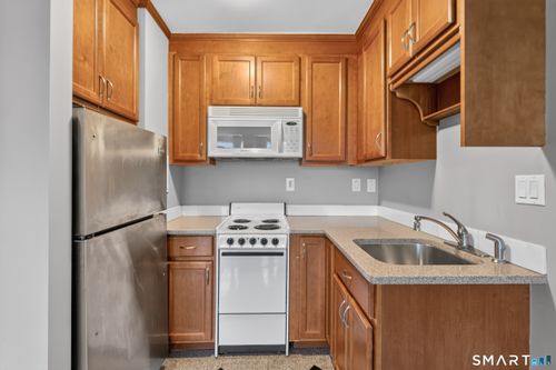 3f-1 Gold St, Hartford, CT, 06103-2900 | Card Image