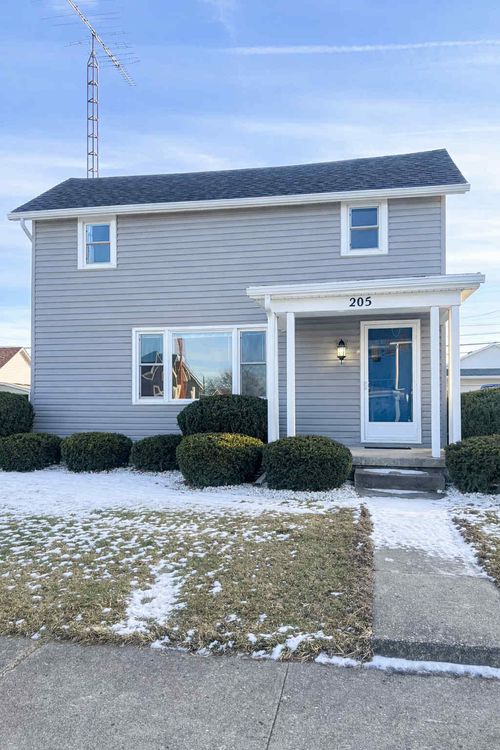 205 E College St, Jackson Center, OH, 45334-5032 | Card Image