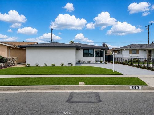 13717 Casimir Ave, Gardena, CA, 90249 | Card Image