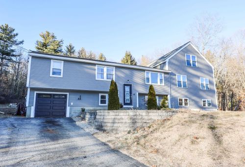 4 Ash St, Londonderry, NH, 03053-3350 | Card Image