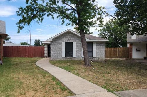 305 Meadow Ct, Wylie, TX, 75098-4180 | Card Image