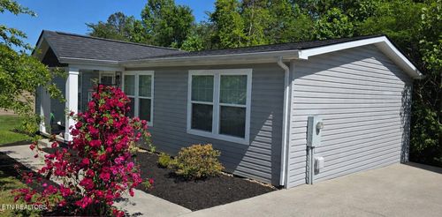400 Contentment Ln, Knoxville, TN, 37920-3479 | Card Image