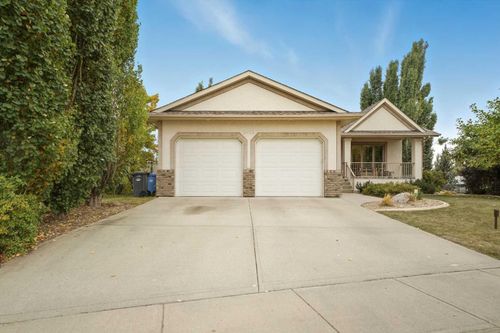 5409 44a Street Close, Innisfail, AB, T4G1Y3 | Card Image