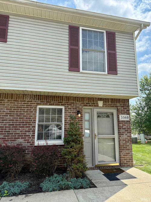 3360 S Oaklawn Cir, Bloomington, IN, 47401-8546 | Card Image