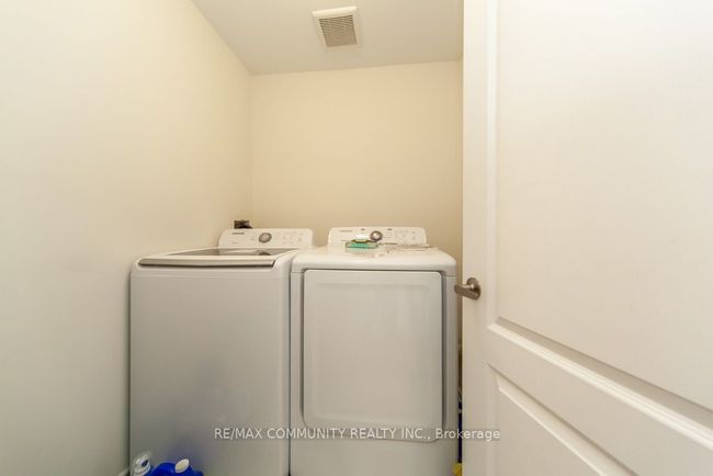 6 Westfield Dr, House attached with 3 bedrooms, 3 bathrooms and 1 parking in Whitby ON | Image 37