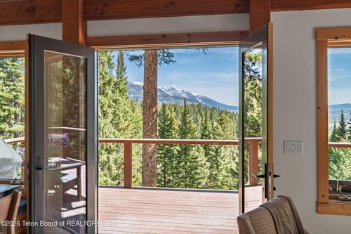 6785 W Lupine Trl, Wilson, WY, 83014-5168 | Card Image