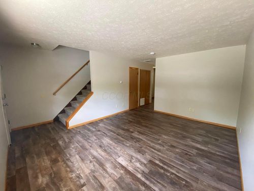 apt-2-53 Neil St, Delaware, OH, 43015-2542 | Card Image