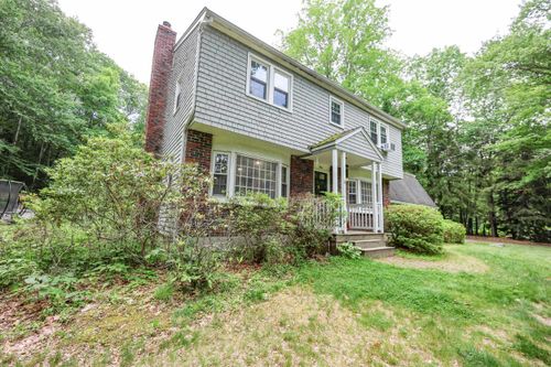 1 Woodridge Rd, Durham, NH, 03824-2917 | Card Image