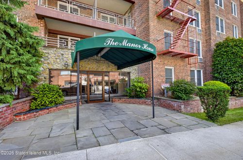 3p-241-20 Northern Blvd, Little Neck, NY, 11362-1022 | Card Image