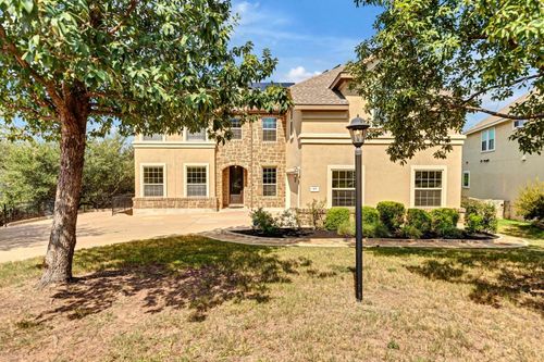 103 Tonkawa Trl W, Lakeway, TX, 78738-1610 | Card Image