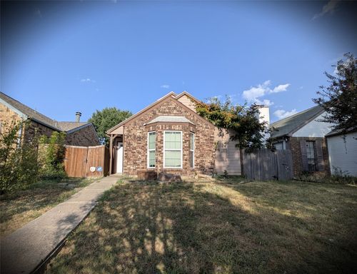 323 Teakwood Ln, Lewisville, TX, 75067-6564 | Card Image