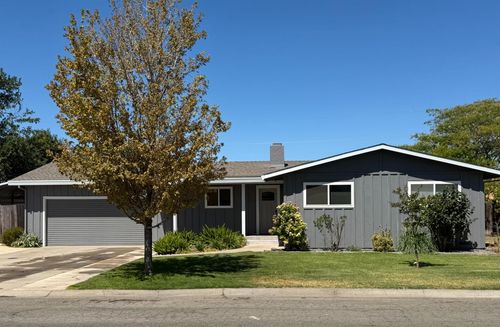 487 Neil Dr, Yuba City, CA, 95993-4648 | Card Image
