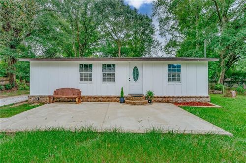 1557 Pineway Dr S, Mobile, AL, 36605-5202 | Card Image