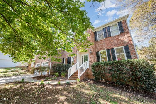 105 Queens Knoll Ct, Cary, NC, 27513-5174 | Card Image