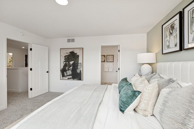 *Photo of model home, actual features may vary | Image 22
