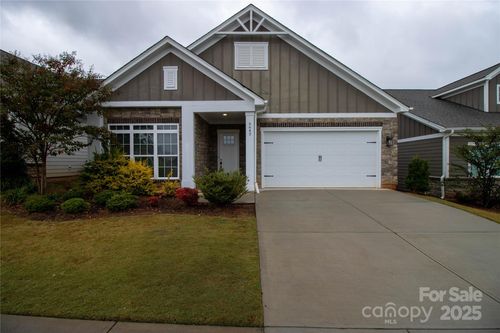 6642 Star Dr, Sherrills Ford, NC, 28673-9428 | Card Image