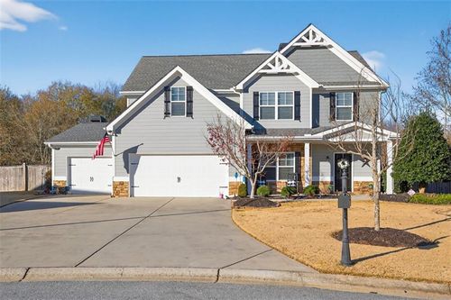 678 Brakeman Cir, Jefferson, GA, 30549-3252 | Card Image