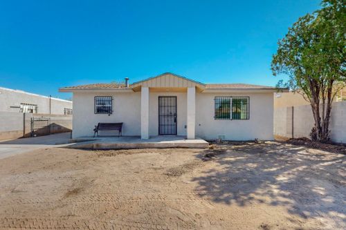 318 Grove Street Se, Albuquerque, NM, 87108 | Card Image