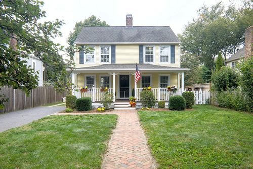 9 Clinton Ave, Westport, CT, 06880-1206 | Card Image