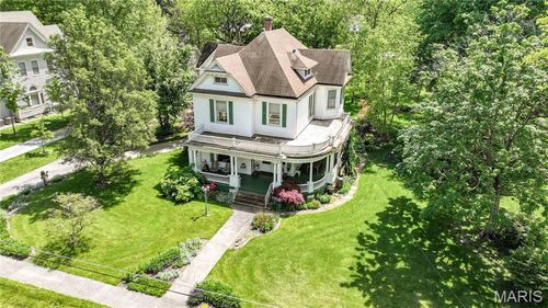 619 E Main St, Carlinville, IL, 62626-1819 | Card Image