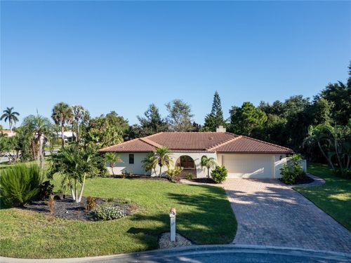 37 Waterford Dr, Englewood, FL, 34223-2011 | Card Image