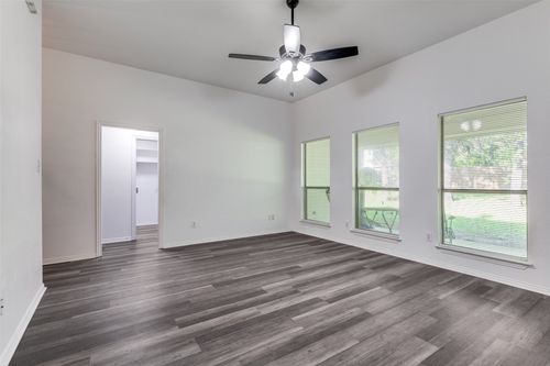 741 Oak Park Dr, Azle, TX, 76020-4820 | Card Image