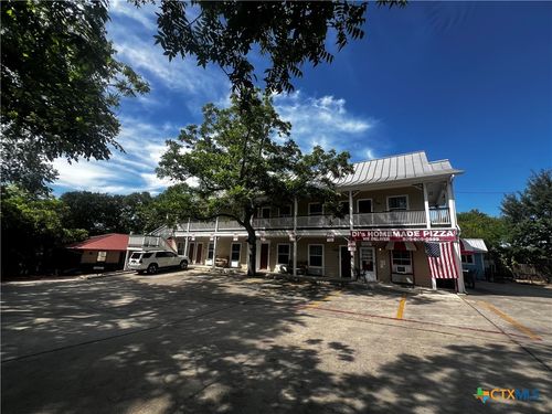 205206-211 W Lincoln St, New Braunfels, TX, 78130-4559 | Card Image