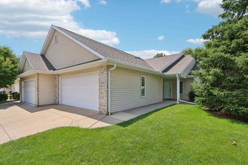 669 Springbrook Circle, Deforest, WI, 53532 | Card Image