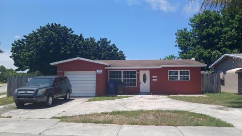 6231 Sw 9th Pl, North Lauderdale, FL, 33068-2746 | Card Image