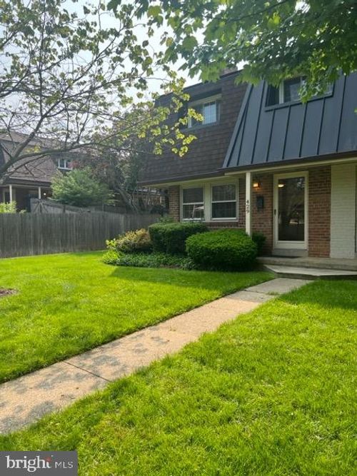 138-429 Hampton Ct, FALLS CHURCH, VA, 22046-4121 | Card Image