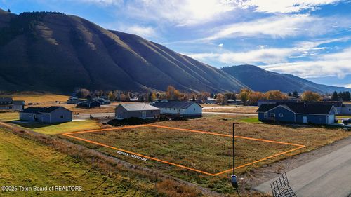 7 Honeybee Ln, Afton, WY, 83110 | Card Image