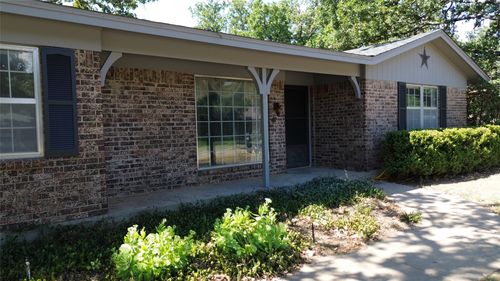 520 Crestwood Dr, Eastland, TX, 76448-2256 | Card Image