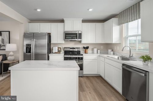 48c-13 Debra Ln, CARLISLE, PA, 17013-8813 | Card Image
