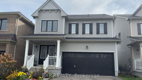 8040 Blue Ash Lane, Niagara Falls, ON, L2H0N9 | Card Image