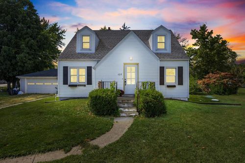 105 Detweiller St, Congerville, IL, 61729-9535 | Card Image