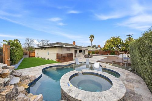 738 Sobrato Dr, Campbell, CA, 95008 | Card Image