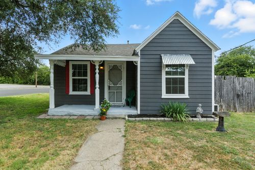 714 N Walnut St, Weatherford, TX, 76086-2540 | Card Image