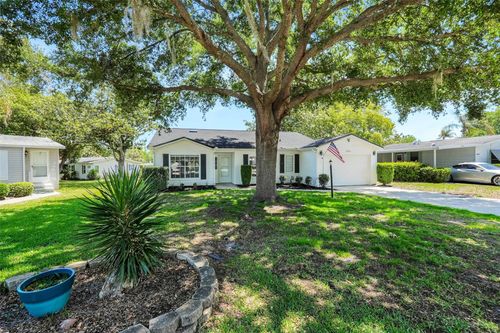 25212 Clifford Hl, LEESBURG, FL, 34748-9451 | Card Image