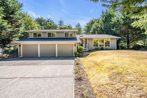 27904 195th Ave Se, Kent, WA, 98042-8532 | Card Image