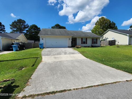 302 Carlisle Ct, Jacksonville, NC, 28540-3025 | Card Image