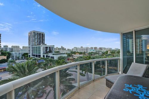 apt-704-17555 Collins Ave, Sunny Isles Beach, FL, 33160-2851 | Card Image