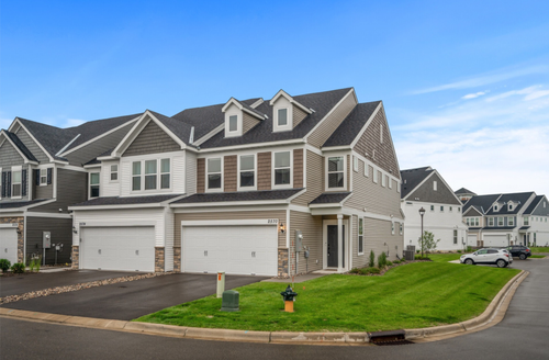 2570 Paddock Path, Shakopee, MN, 55379-5707 | Card Image