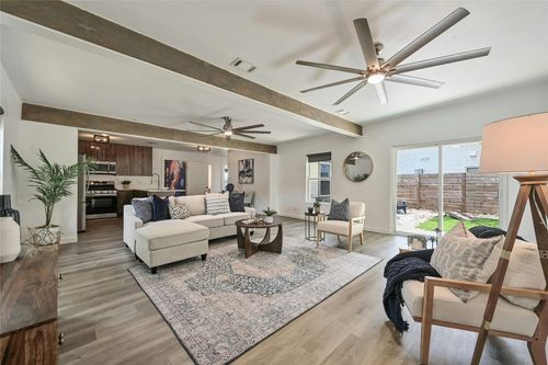 1130 Gardner Rd, Austin, TX, 78721-3107 | Card Image