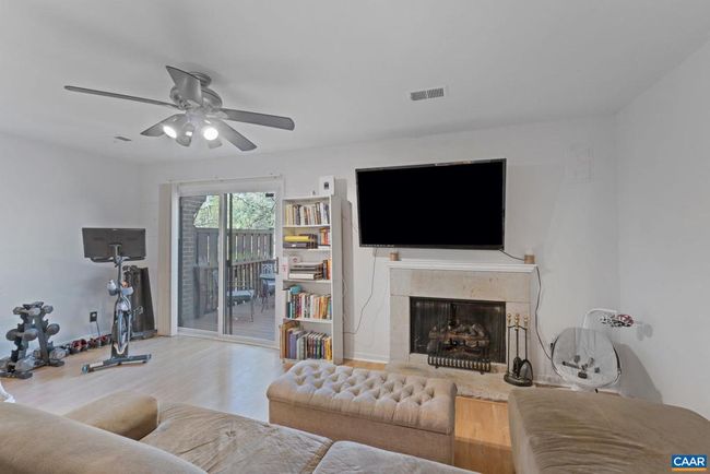 958 Sutton Ct, Townhouse with 2 bedrooms, 2 bathrooms and null parking in CHARLOTTESVILLE VA | Image 5